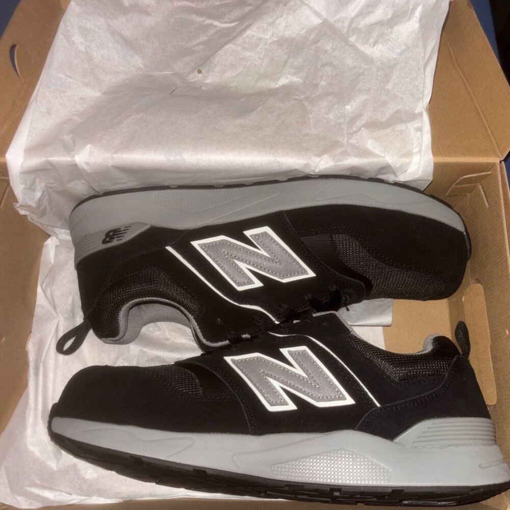 Mens New Balance Elite Lite
